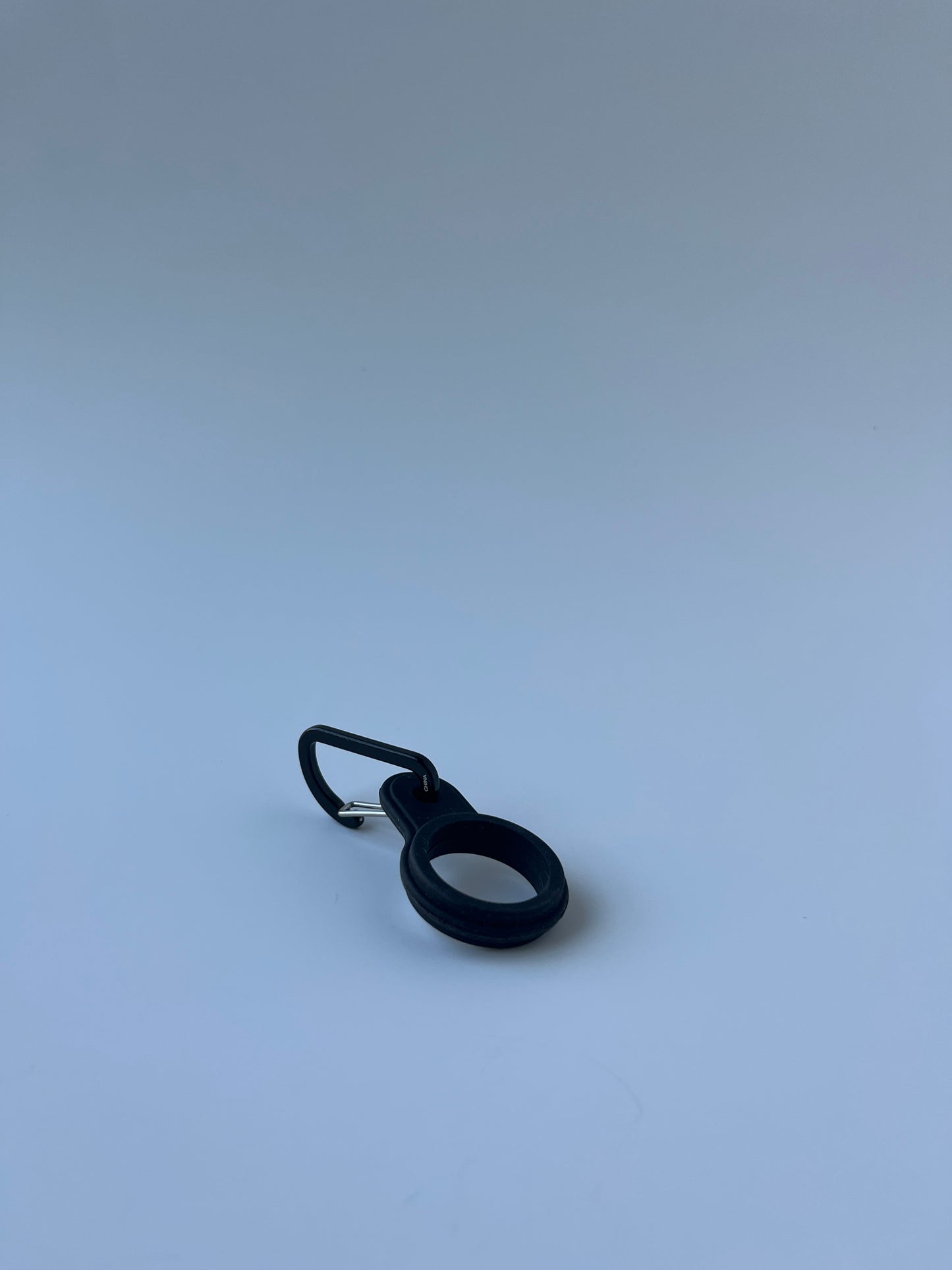 Bag Clip for Breakout Defense Spray and Mineral Tinted SPF 30 Face Lotion