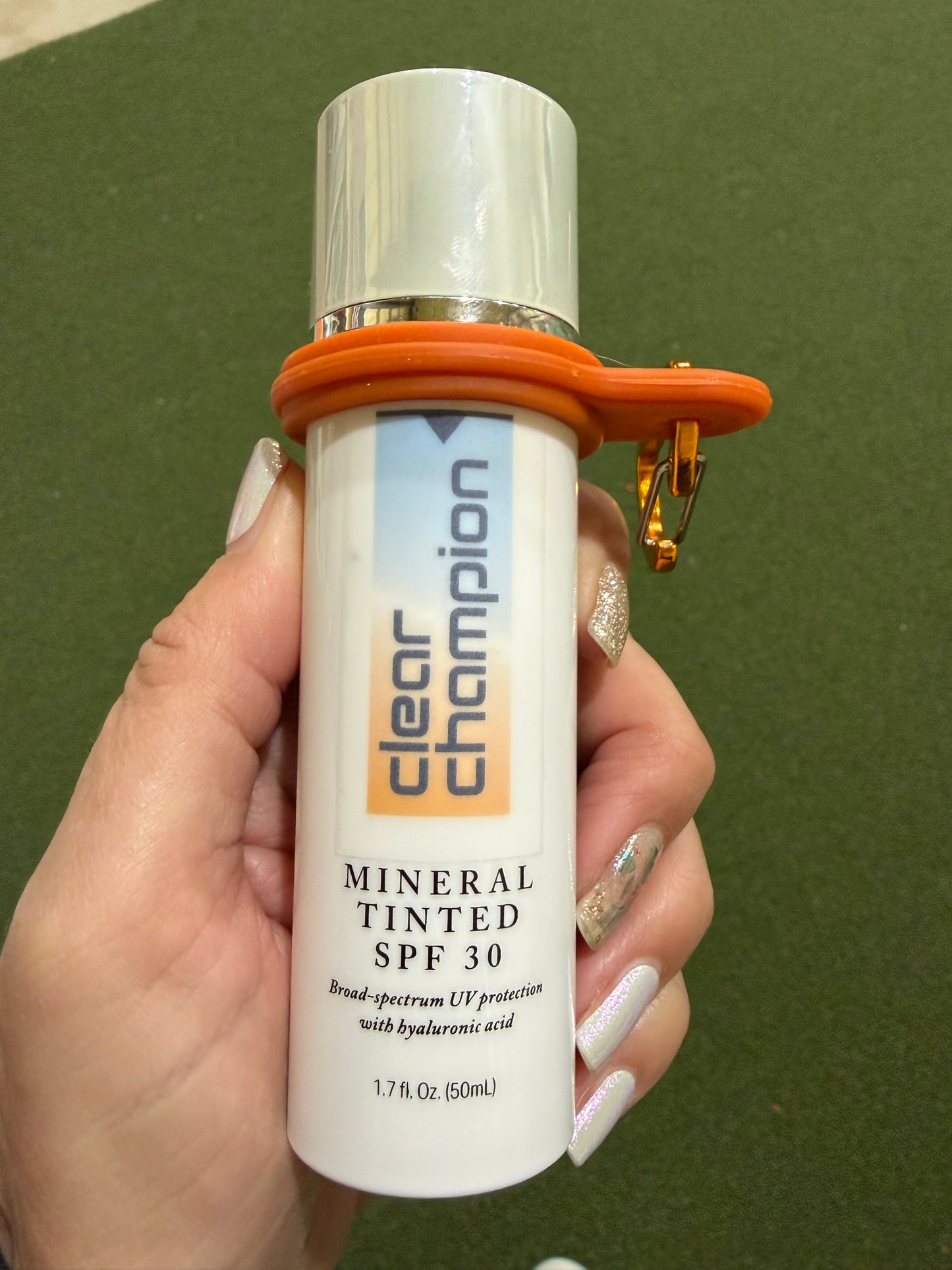 Bag Clip for Breakout Defense Spray and Mineral Tinted SPF 30 Face Lotion